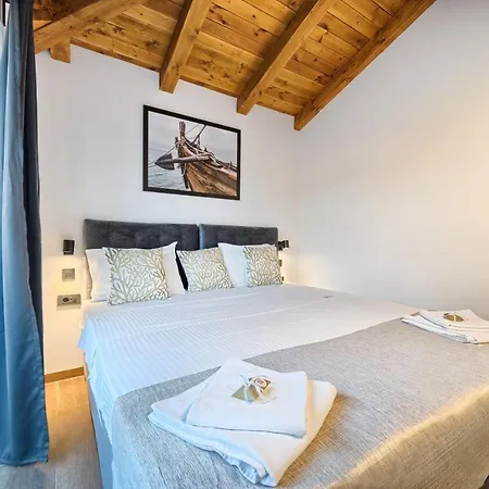 Lux Ii Tatil Evi Murter